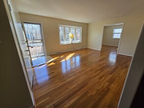 20716 Vernetta Ln in Petersburg, VA - Foto de edificio - Building Photo