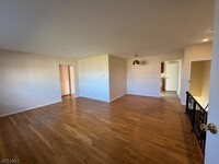 2 Virginia Dr in Fair Lawn, NJ - Building Photo - Building Photo