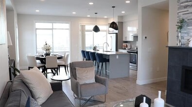 46150-46150 Thomas Rd in Chilliwack, BC - Building Photo - Building Photo