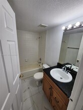 9845 Nob Hill Ct in Sunrise, FL - Building Photo - Building Photo