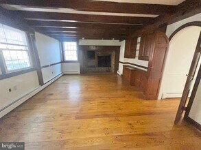 4925 West Chester Pike in Newtown Square, PA - Building Photo - Building Photo