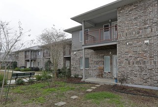 Hooper Springs - Senior Living in Baton Rouge, LA - Building Photo - Building Photo