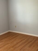 27 Crows Nest Ln in Danbury, CT - Building Photo - Building Photo