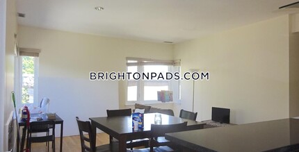 110 Strathmore Rd in Boston, MA - Building Photo - Building Photo
