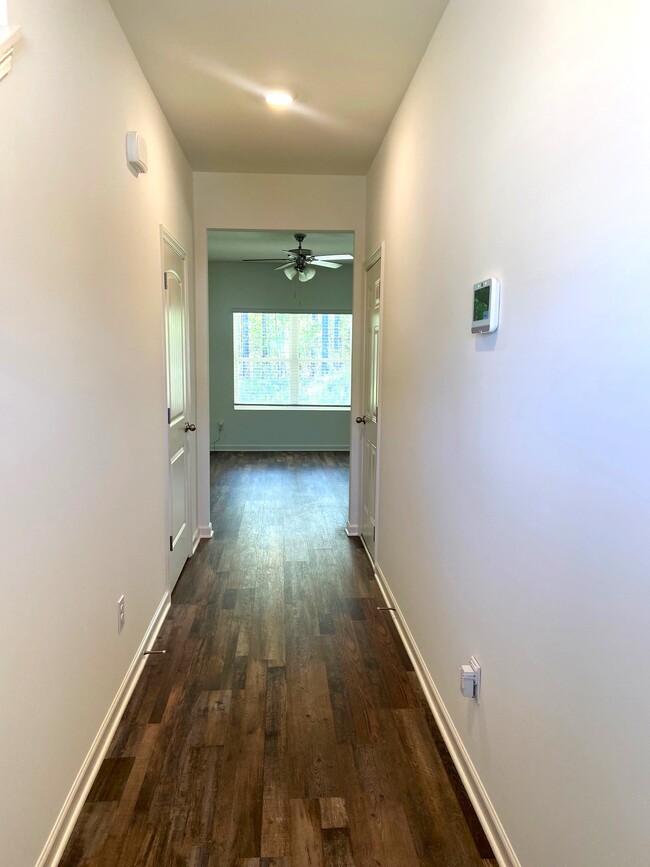 252 Chelsea Park Cir in Chelsea, AL - Foto de edificio - Building Photo