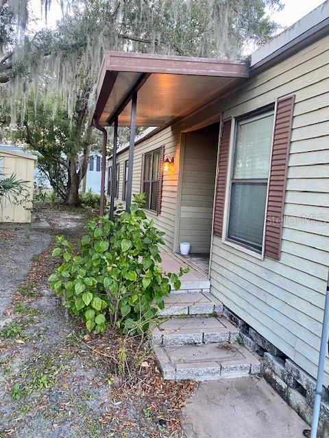 807 Elkan Dr in Tarpon Springs, FL - Foto de edificio