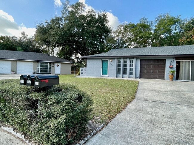 property at 3046 Unkaterri Ln