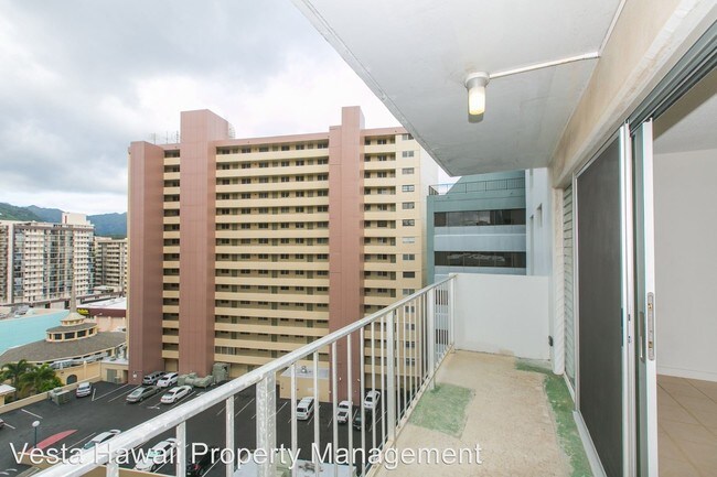 731 Amana St-Unit -#1202 in Honolulu, HI - Building Photo - Building Photo