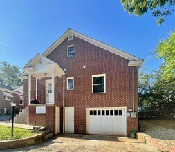 434 N Green St in Morganton, NC - Building Photo - Building Photo