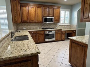 2305 Falls View Dr in Rockwall, TX - Building Photo - Building Photo