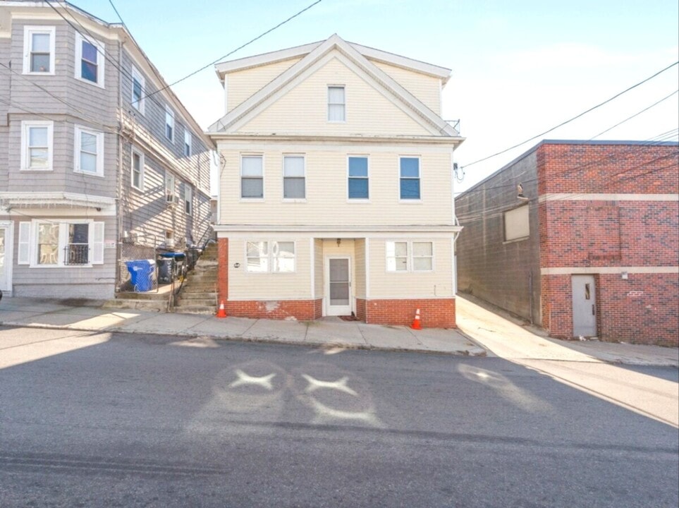 552-554 Union Avenue in Providence, RI - Foto de edificio