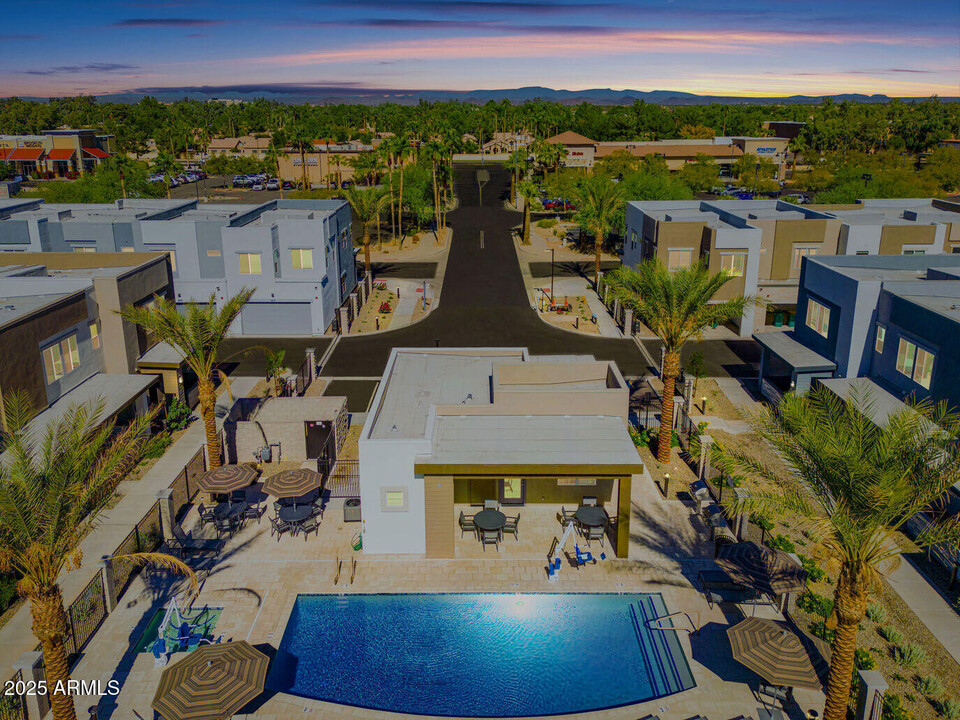 16830 N 141st Ave in Surprise, AZ - Building Photo
