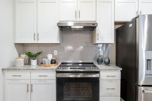 The Alloro at University Groves in Sarasota, FL - Building Photo