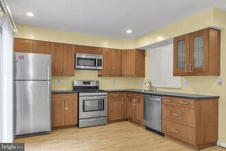 7222 Lensfield Ct in Alexandria, VA - Building Photo - Building Photo