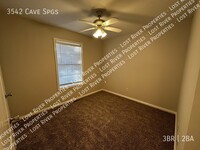 3542 Cave Springs Ave in Bowling Green, KY - Foto de edificio - Building Photo