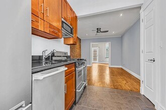 212 E 29th St in New York, NY - Building Photo - Building Photo