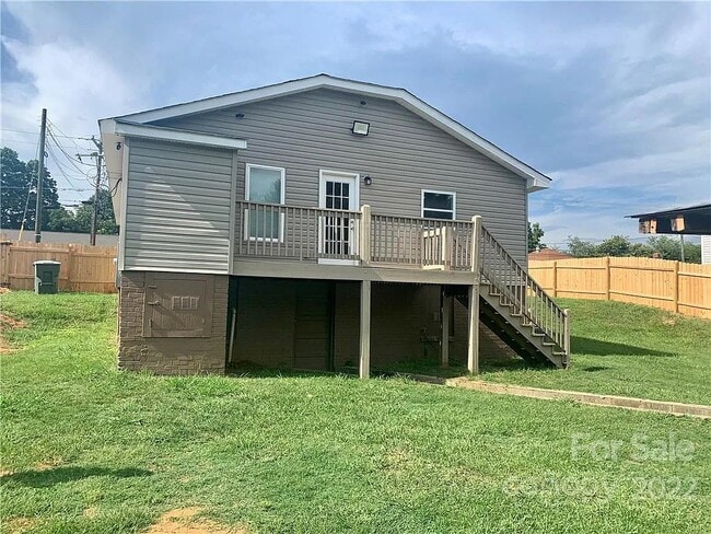 613 Brookwood Dr in Mooresville, NC - Building Photo - Building Photo