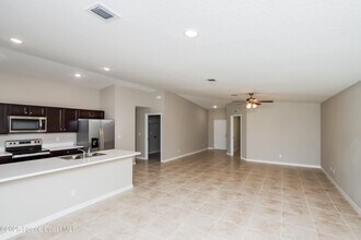 2267 Whiteside Ave SE in Palm Bay, FL - Building Photo - Building Photo