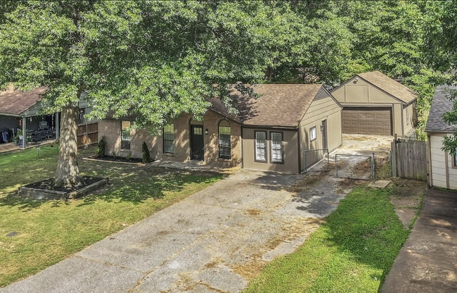 2919 Normandy Dr in Horn Lake, MS - Building Photo - Building Photo