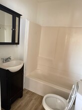 114 W 112th St, Unit 114 W 112Th St in Los Angeles, CA 90061 in Los Angeles, CA - Building Photo - Building Photo