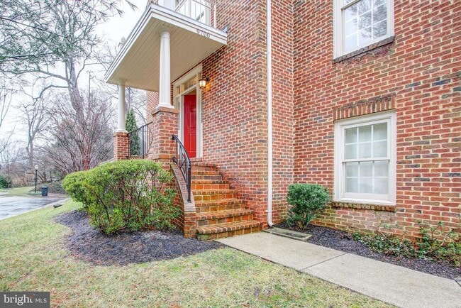 property at 9700 Whitley Park Pl