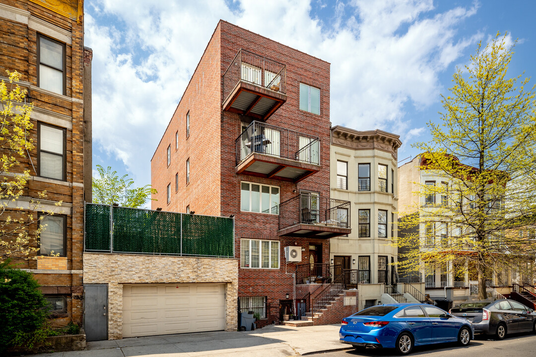 282 Troy Ave in Brooklyn, NY - Building Photo