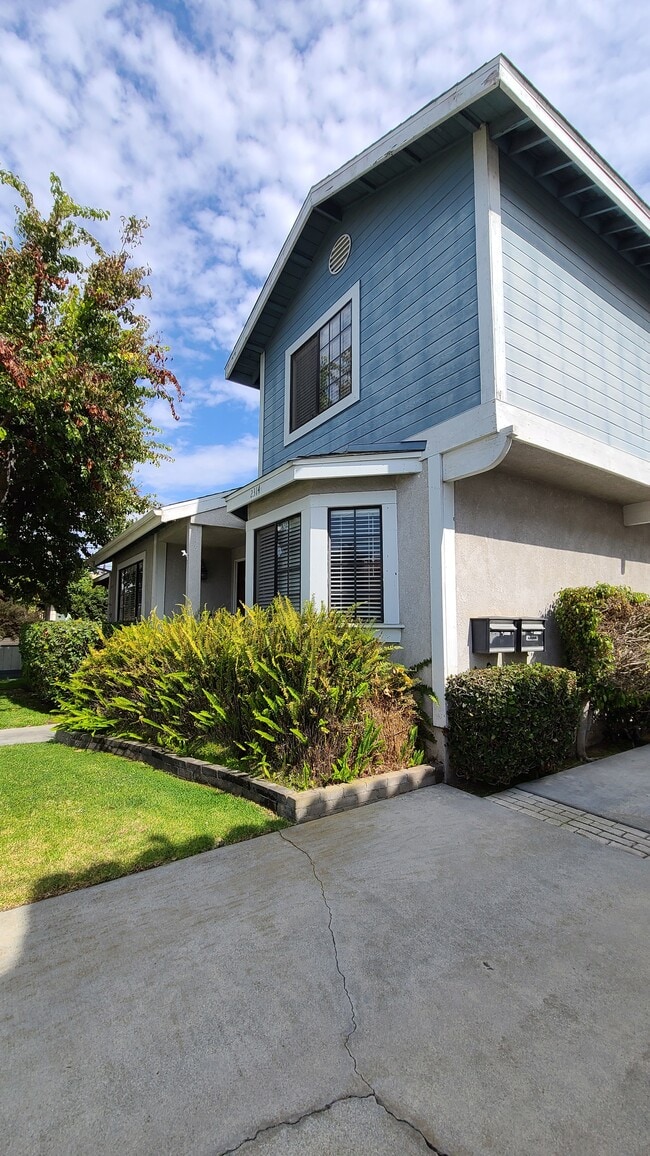 property at 2314 Clark Ln