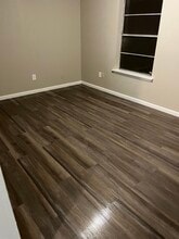 MB Country Meadow Apartments in Hubbard, TX - Building Photo - Building Photo