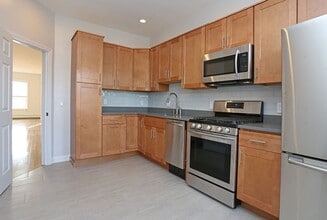 102 Union Pk St in Boston, MA - Building Photo - Building Photo