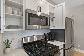 5015 Main St in Lisle, IL - Building Photo - Building Photo