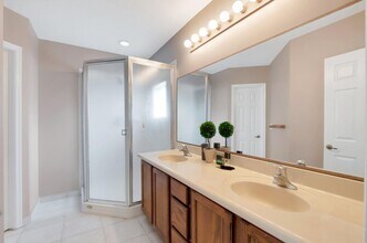 3021 N Evergreen Cir in Boynton Beach, FL - Building Photo - Building Photo