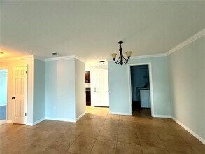 209 Dorchester Square in Lake Mary, FL - Building Photo - Building Photo