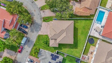 5371 SW 32nd St in Pembroke Park, FL - Building Photo - Building Photo