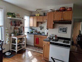 7 Durham St, Unit 3 in Somerville, MA - Building Photo