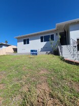 5026 Auburn Dr in San Diego, CA - Building Photo