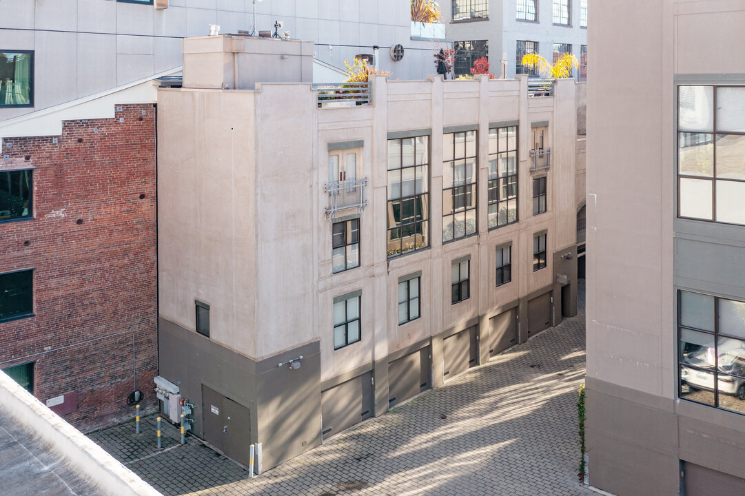 3 Clarence Pl in San Francisco, CA - Building Photo