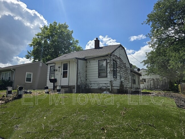 property at 634 Englewood Ave