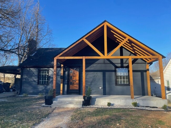 667 Longview Dr in Lexington, KY - Building Photo - Building Photo