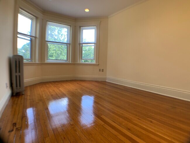 property at 100 Queensberry St