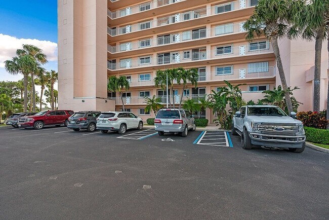 5167 N Hwy A1A-Unit -103 in Fort Pierce, FL - Building Photo - Building Photo