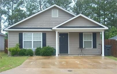 property at 817 Pine Hill Ct