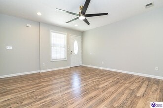 134 Twin Lakes Dr in Vine Grove, KY - Building Photo - Building Photo