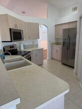 137 SW Meade Cir in Port St. Lucie, FL - Building Photo - Building Photo