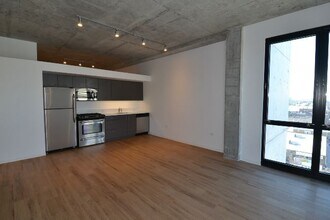 1611 W Division St in Chicago, IL - Building Photo - Building Photo