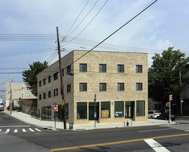 Morris Park Ave in Bronx, NY - Building Photo - Building Photo