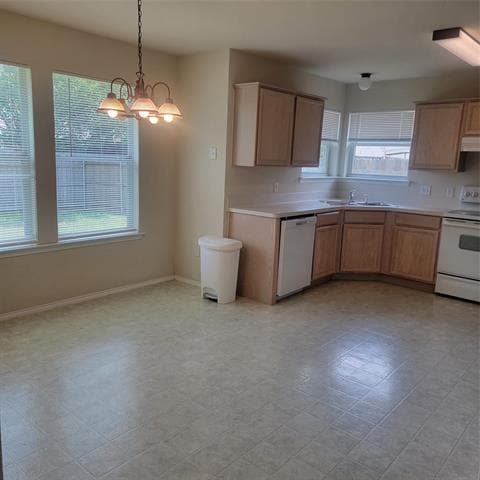 223 Preston Dr in Cleburne, TX - Building Photo - Building Photo
