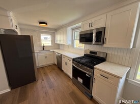 3 Edgewood St in Norwalk, CT - Building Photo