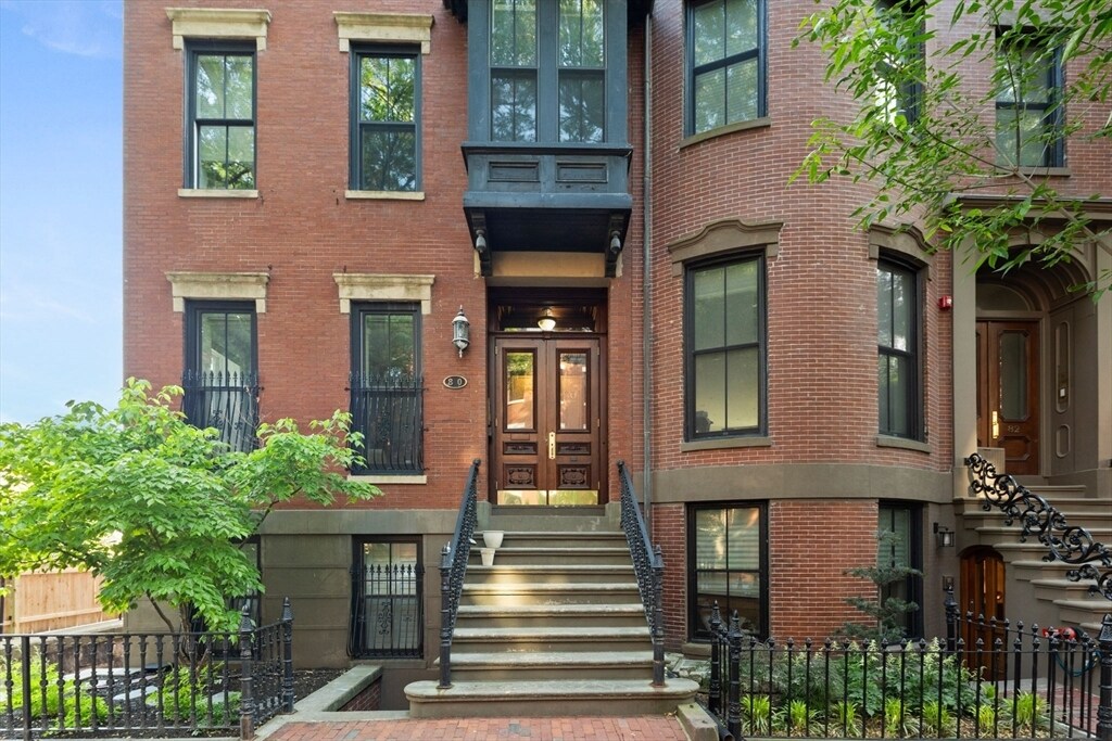 80 Worcester St in Boston, MA - Building Photo