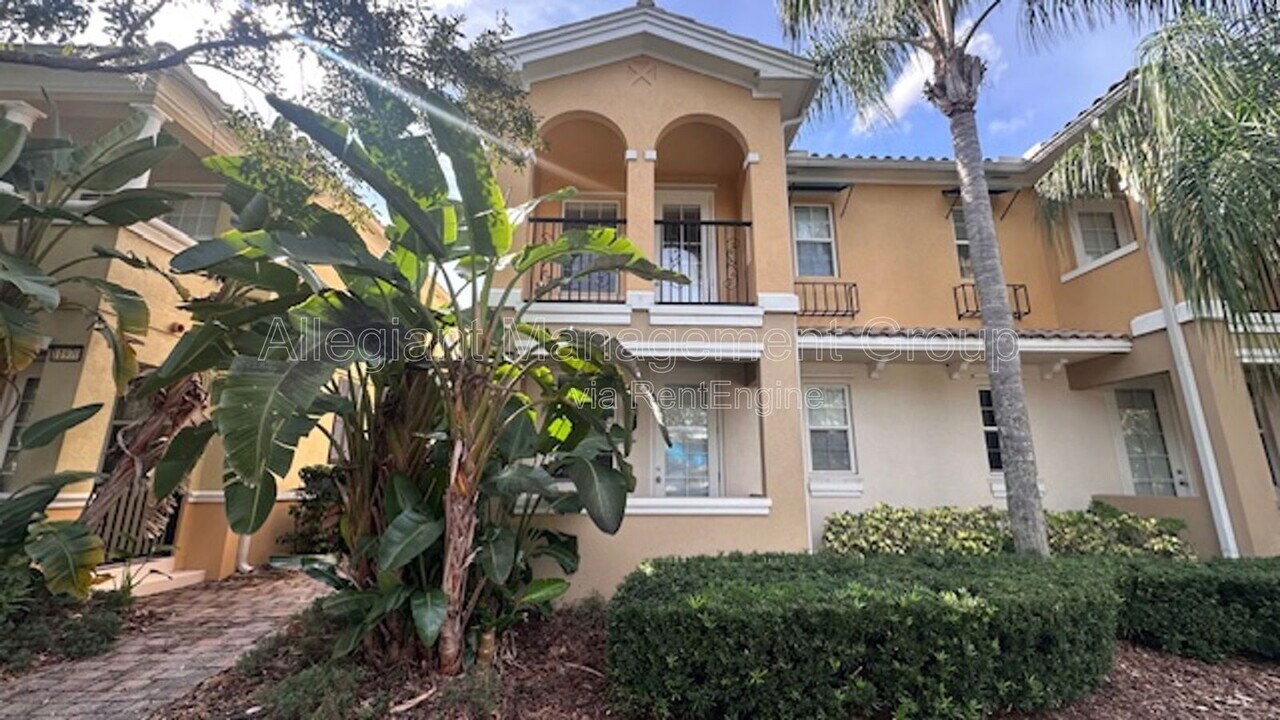 11962 Kipper Dr in Orlando, FL - Building Photo