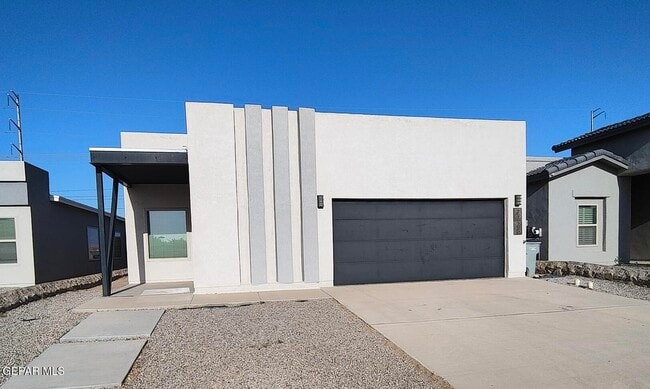 property at 2728 Tierra Oasis St